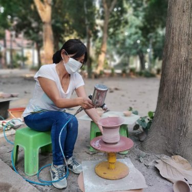 Enamelling outdoors